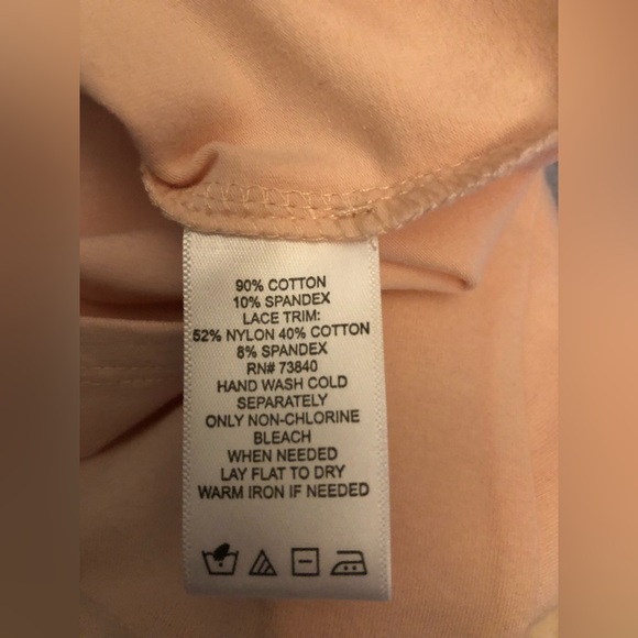 NWOT Kathleen Kirkwood “under cover agent” - Picture 4 of 5